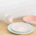 POLIEVKOVÝ TANIER  RUŽOVÝ PORCELÁN 20,50 X 20,50 X 4,50 CM