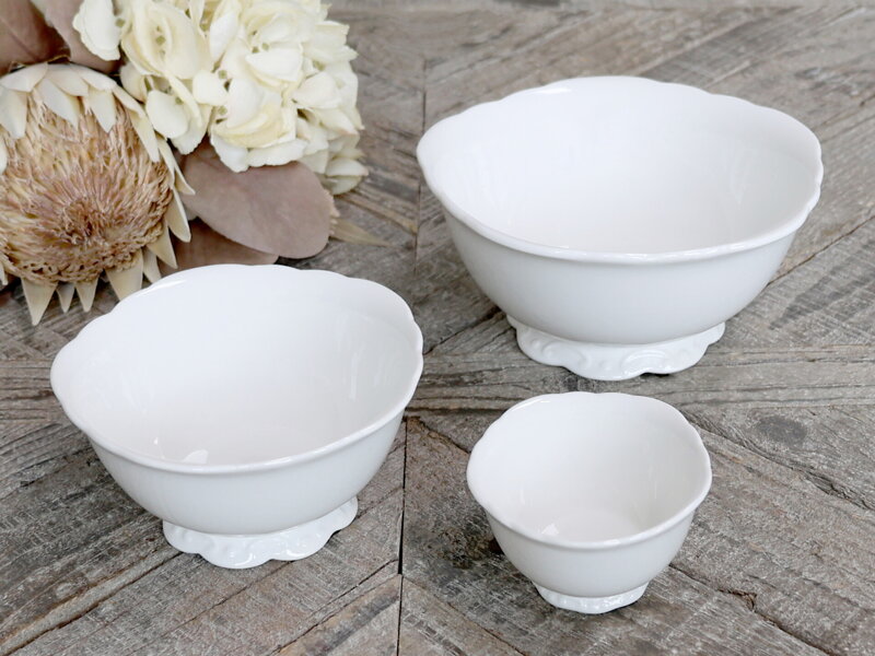 Provance porcelánová sada troch kusov misiek 100 ml, 450 ml, 800 ml Provance porcelánová sada troch kusov misiek 100 ml, 450 ml, 800 ml